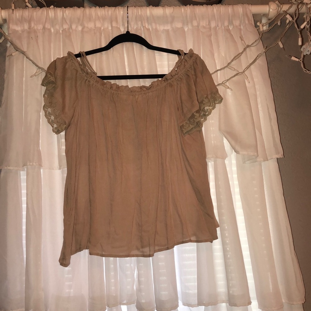 off shoulder top - Picture 2 of 5
